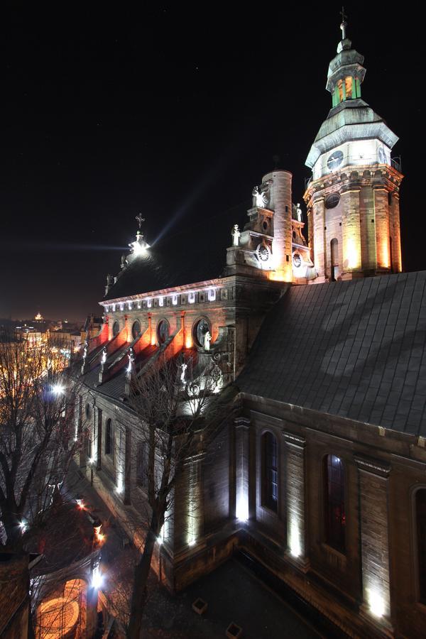 Lviv Amazing Rooftop Apartment المظهر الخارجي الصورة